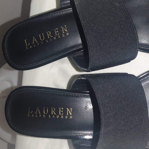 Shoes - Picture 5 of 8